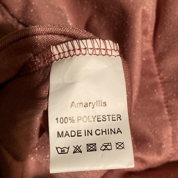 Pink velvet long jacket with lapels and outside pockets. - Picture 5 of 6